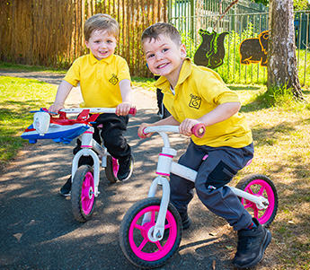 students-on-bikes-img